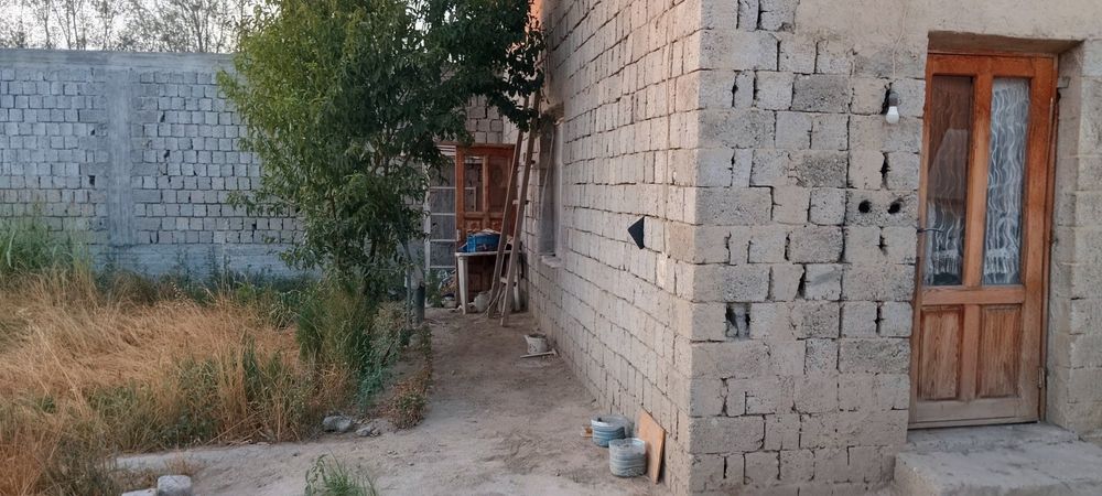 Yer uchastkasi sotiladi/Продается земельный участок