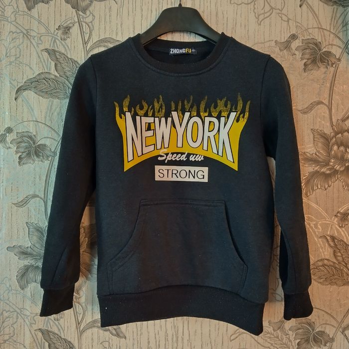 Детски блузи за момче 8-10г..