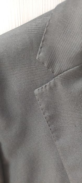 Официален, елегантен мъжки костюм