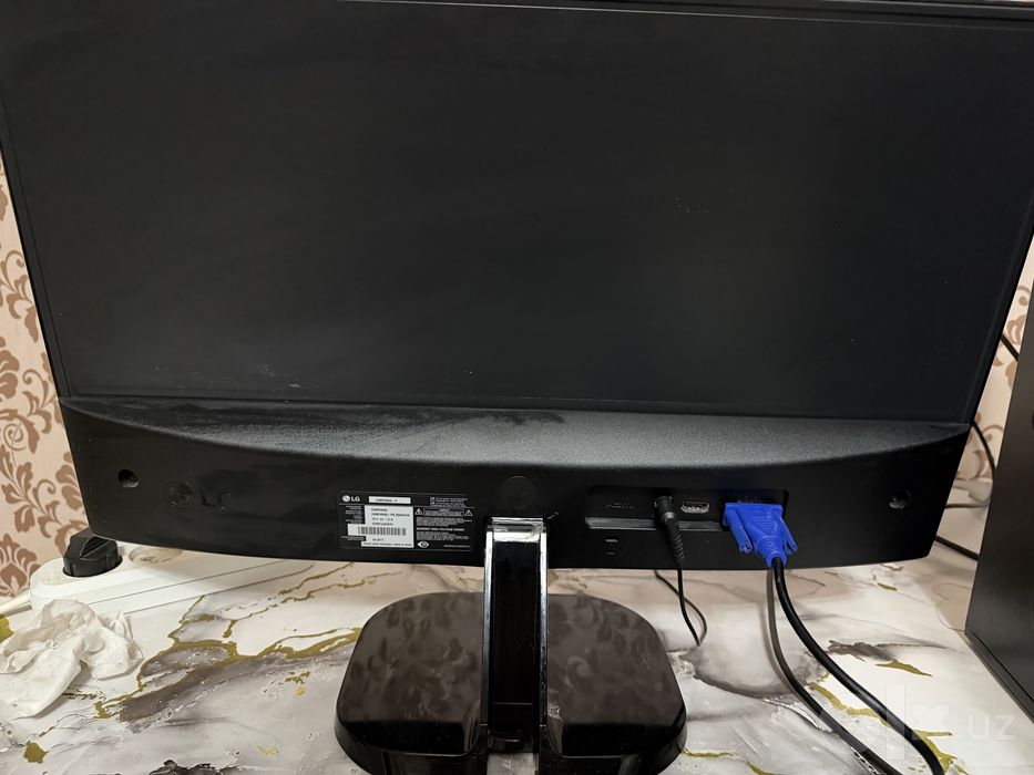 Продается монитор LG 24”