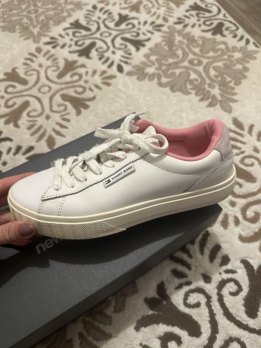 Дамски маратонки