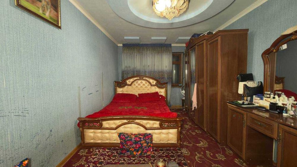 Ватний Мерос магазини 1 қаватда 1 хонали квартира сотилади. ID: 1763