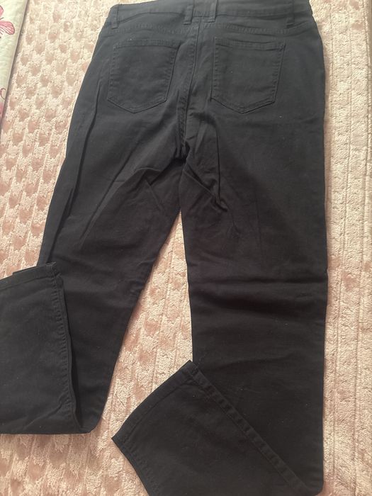 Дамски черни дънки на Jonina размер 40