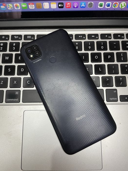 Телефон Xiaomi Redmi 9c