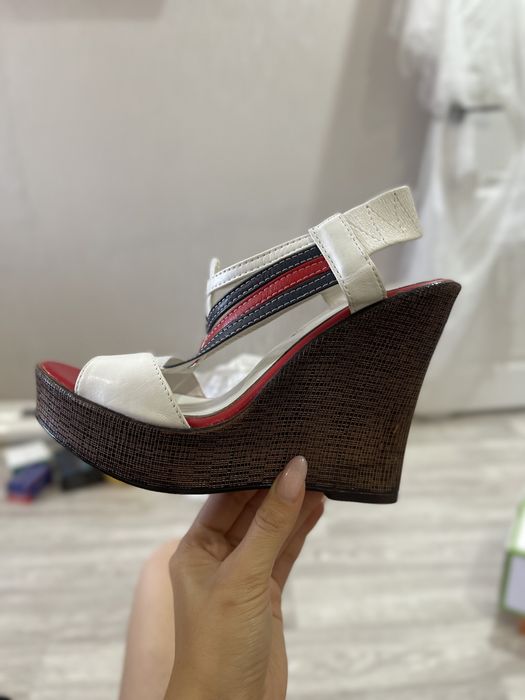 Обувь женская