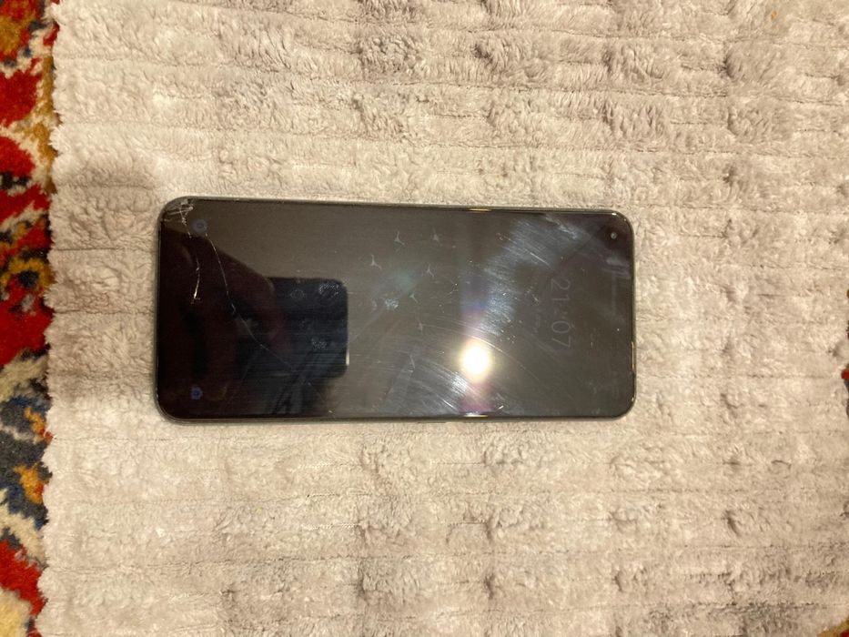 продаю телефон реалми 7и