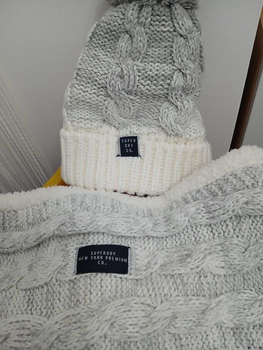 Superdry дамски шапка+шал