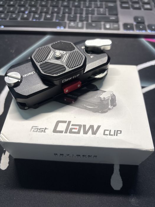 Clip rucsac foto Ulanzi Claw fast clip