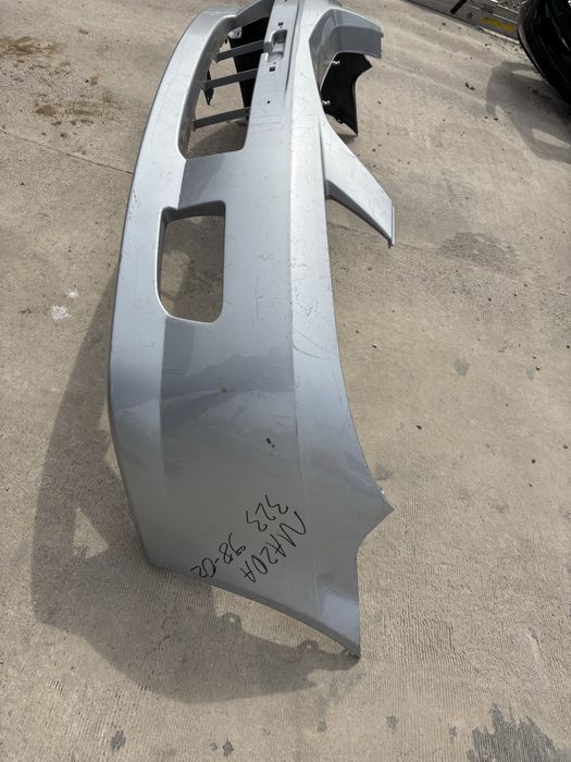 Предна броня за Mazda 323 1998