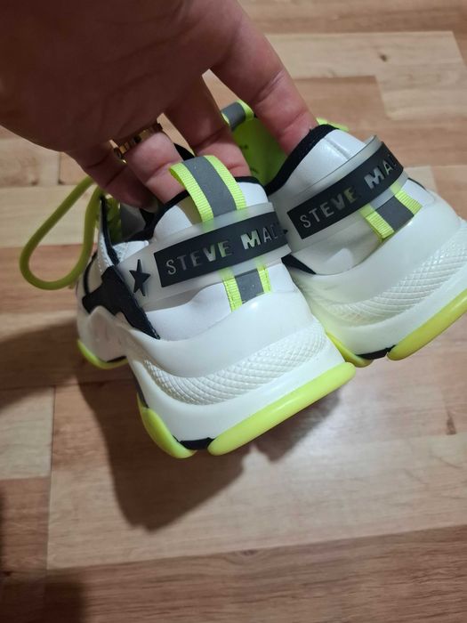 Дамски маратонки на Steve Madden