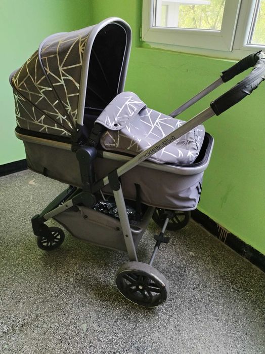 Продавам бебешка количка