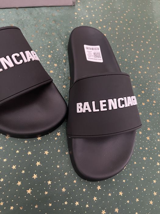 Balenciaga Pool Slide Black