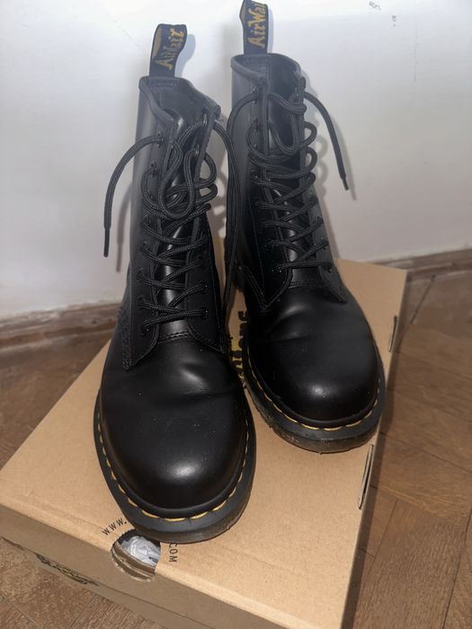 Ghete Dr. Martens