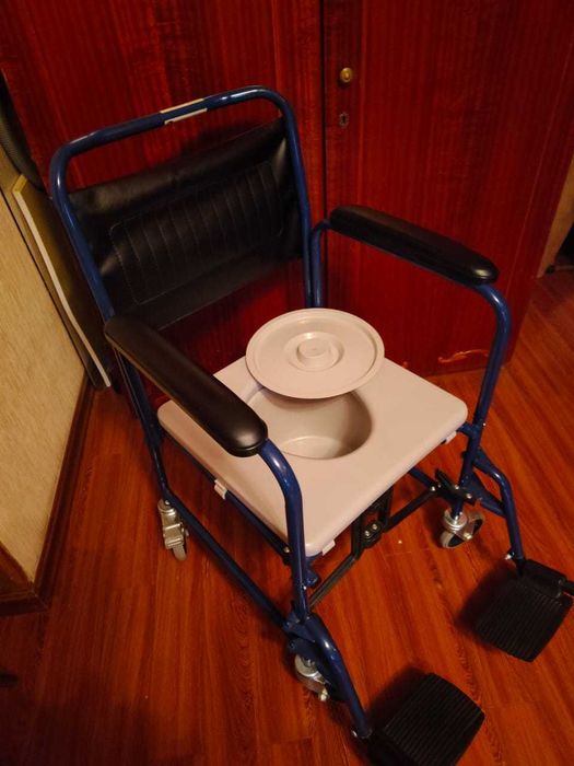 Продам кресло -инвалидное