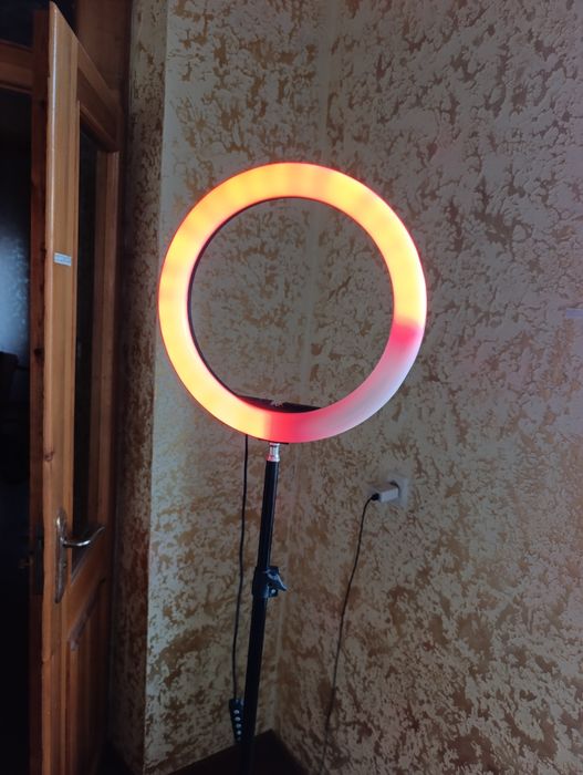 Led lampa sotiladi. Kichik razmer