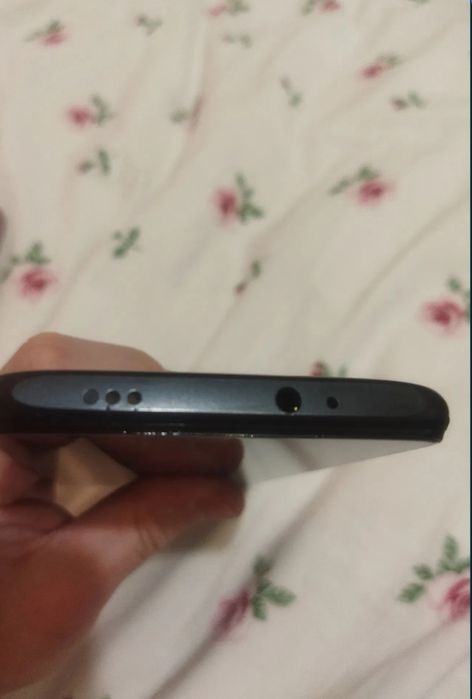 Продам Redmi 9T  4+2/128 GB