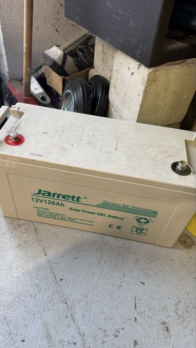 Baterie auto si Camping Barca Rulota