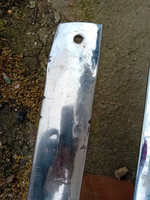 Москвич лайстни за капак