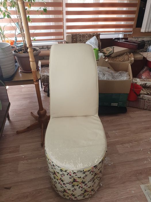 Кресло туфелька красивое