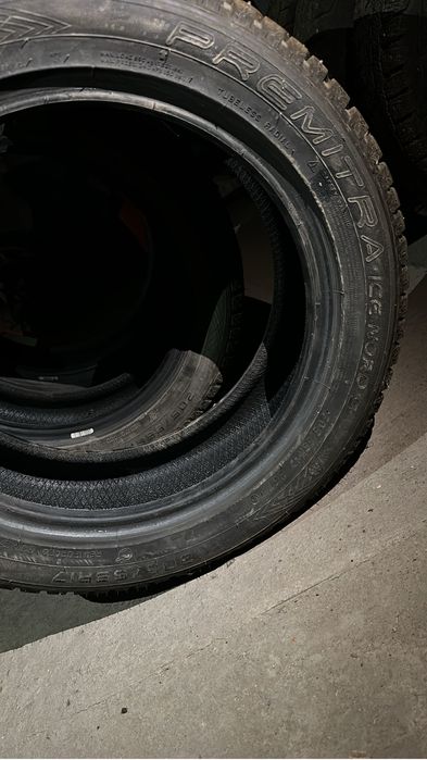 Продам ЗИМНИЕ шины в нормальном состоянии