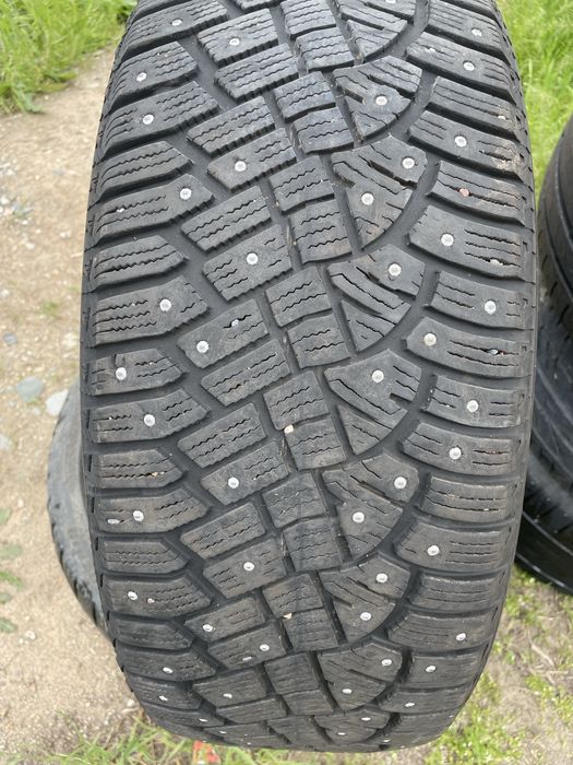 Одна зимняя шина 235/55/18 235/55R18 Continental.