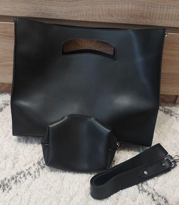 Нова чанта с несесер