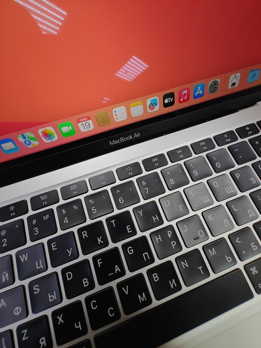 Apple MacBook Air 13 | Intel Core i3 | 8/256гб | 2020 | Silver