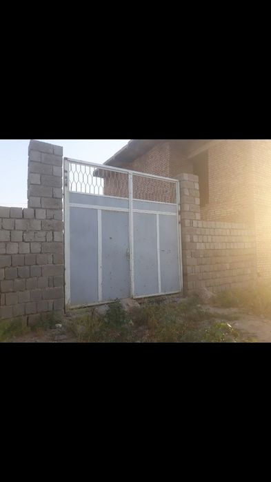 Продаётся недостроенный земельный участок