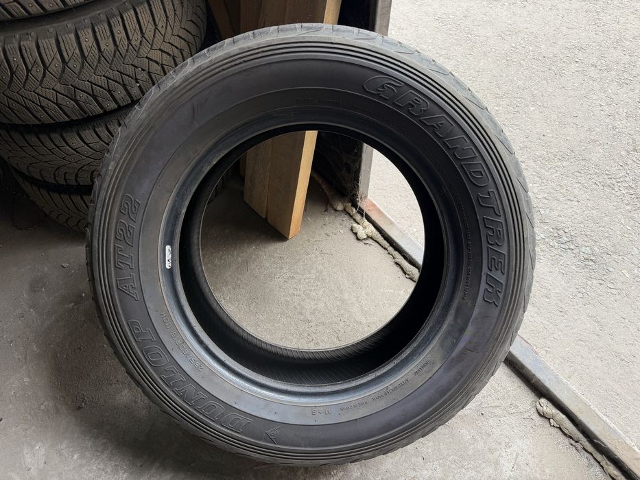 Продам шины Dunlop 265/60/18