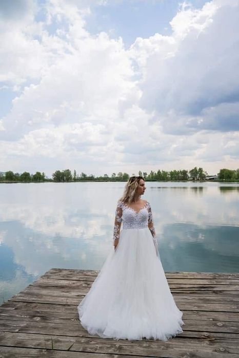 Vând rochii de Mireasa