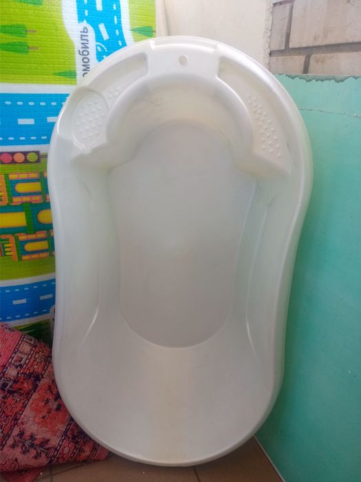 Продам ванночку детскую
