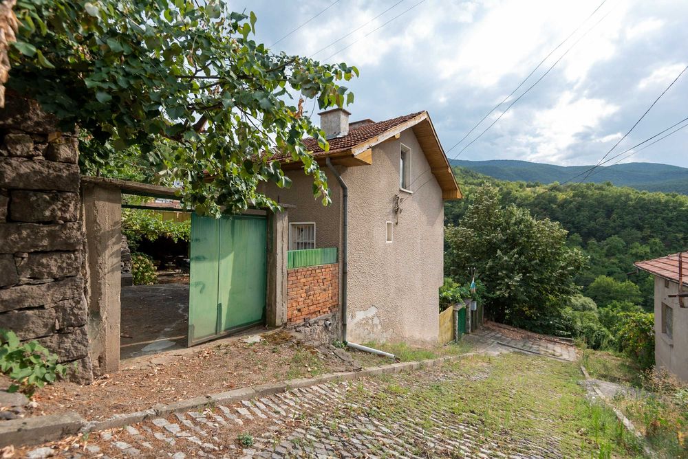 Продава се Къща в с. Розово, Област Пазарджик - 80 кв.м за 857 €/кв.м - Снимка #1