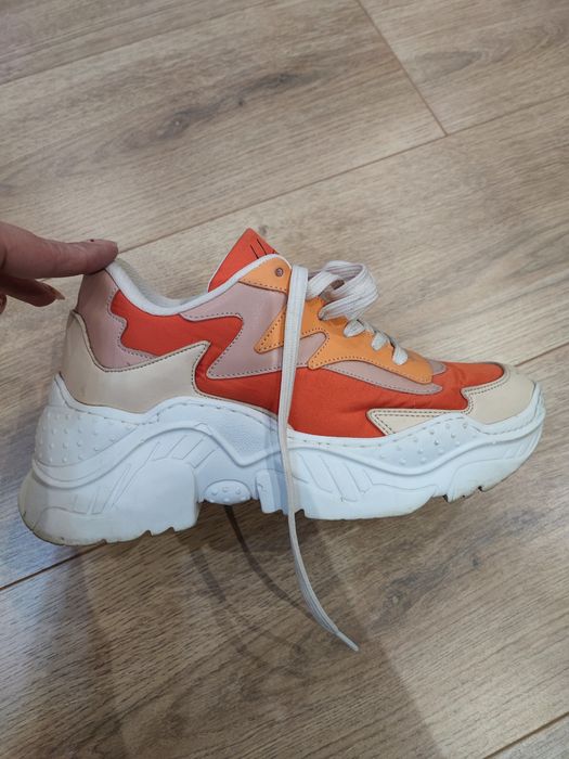 Дамски маратонки