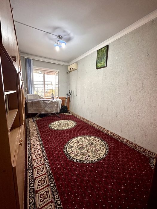 Turkiston metro 15 kv da 5/4/5 uy sotuvda 110 kv²