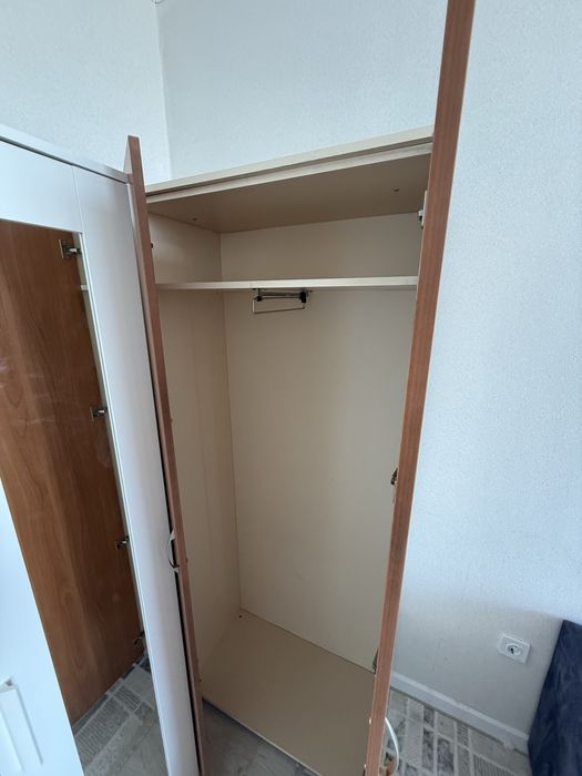 Продаю шкаф состояние хорошее.