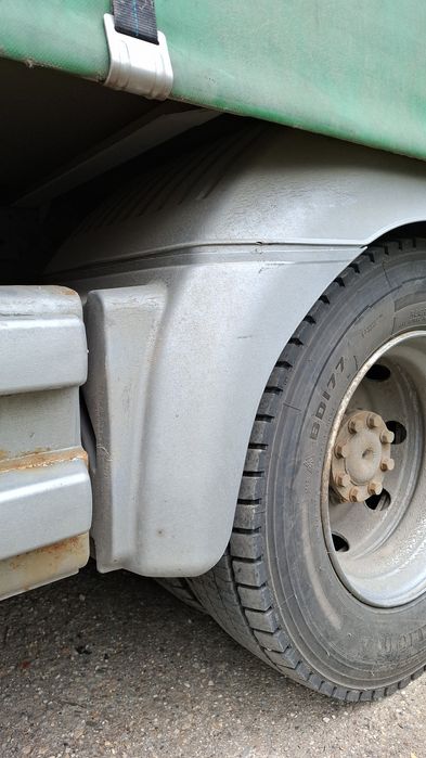 Aparatori noroi Mercedes Atego