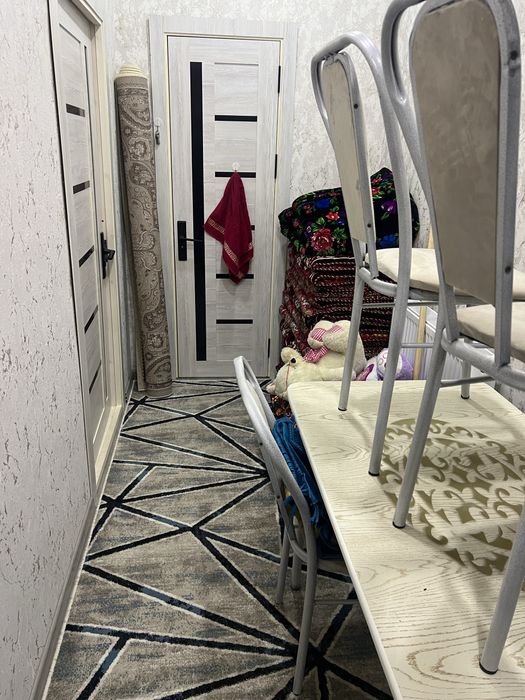 1 xonali kvartira sotiladi