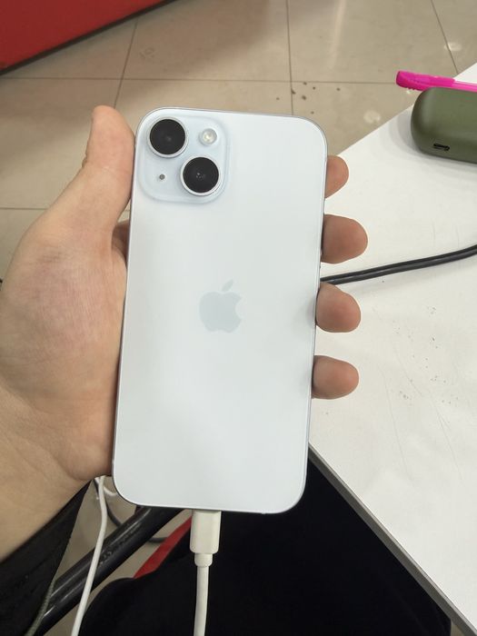 Продам iphone 15 128gb 90%