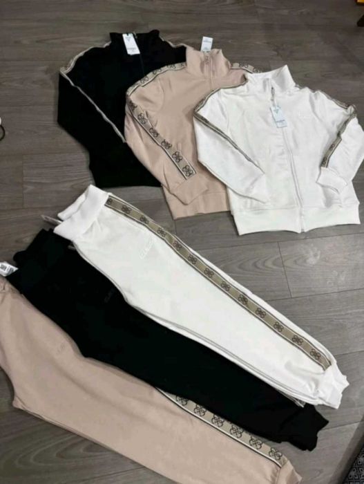 Нов комплект лукс памук бежов С,М размер