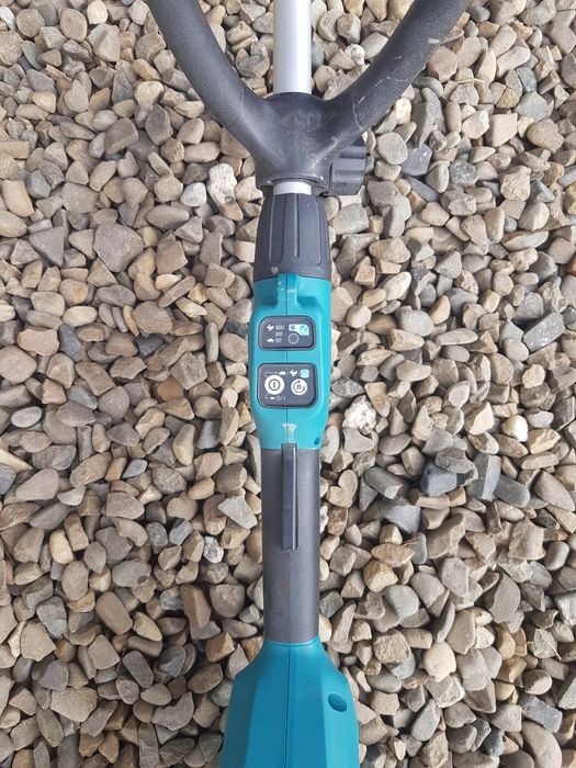 Maşină de tuns iarba