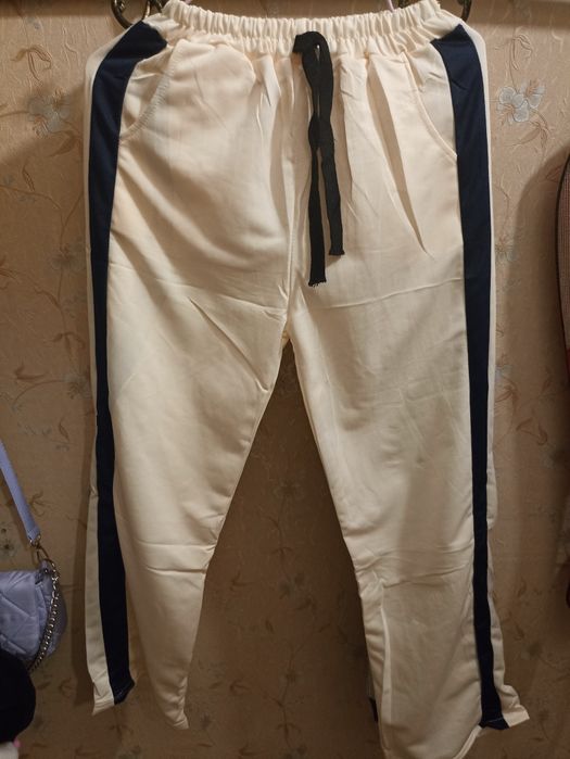 Модный костюм для девочки 10-14 лет