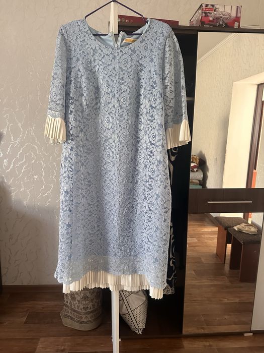 Продам платье  нарядное