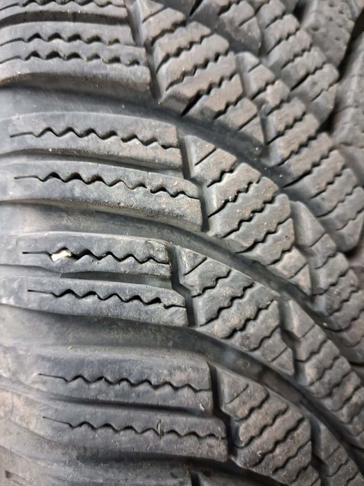 1бр зимна гума Firestone 195-65/15 ДОТ 3625