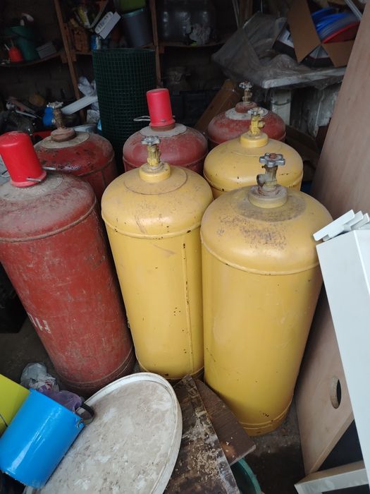 Butelii rusesti de vanzare