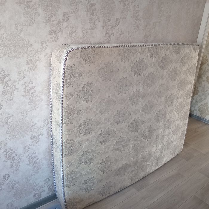 Матрас 1.6×2 метра