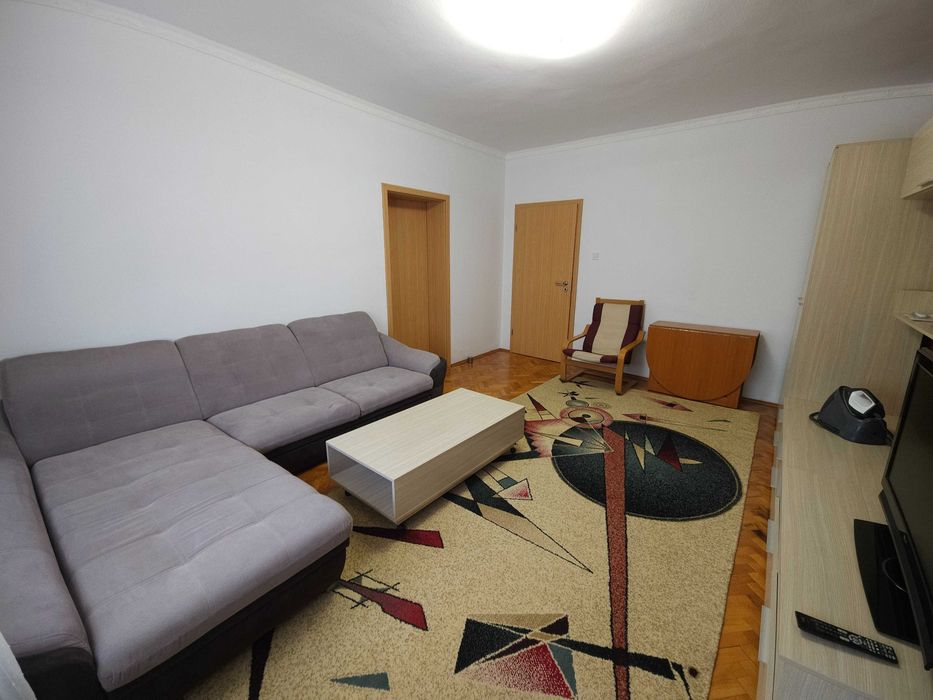Închiriez apartament cu trei camere la casă in Timișoara 100mp