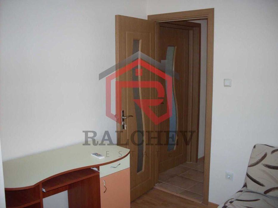 Дава се под наем Тристаен апартамент в Варна, Левски - 70 кв.м за 573.24 € - Снимка #7