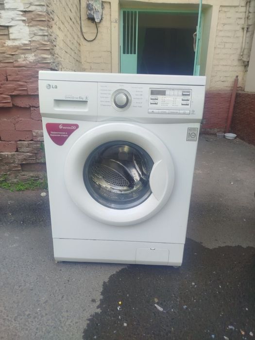 Продаётся стиральная машина LG