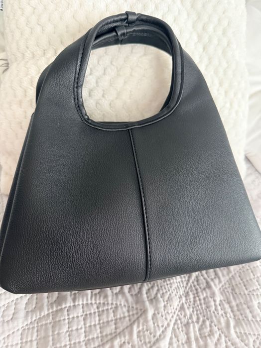 Черна чанта от еко кожа