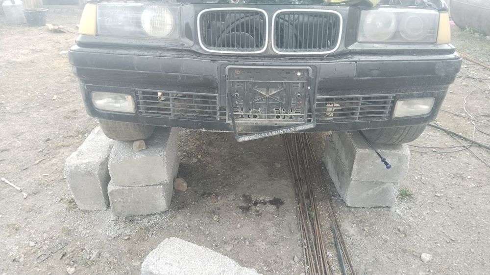 Продам бмв е36 разбор